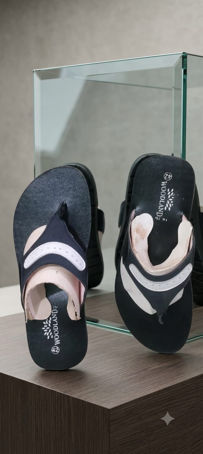 Woodland Classic Black & White Daily Wear Slippers