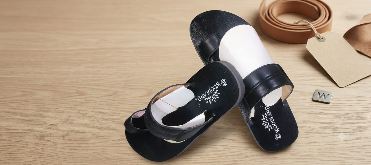 ✨ Woodland Premium Classic Black Toe-Ring Sandals ✨ (স্টাইলিশ লুক, প্রতিদিনের জন্য সেরা পছন্দ)
